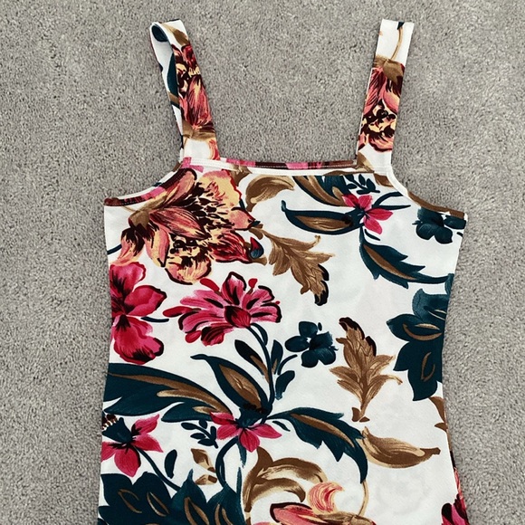 Women’s Floral Midi Dress Size Small - Picture 3 of 4